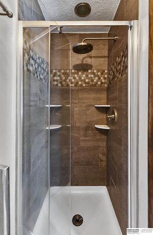 2211 S 166th Street, Omaha, NE 68130