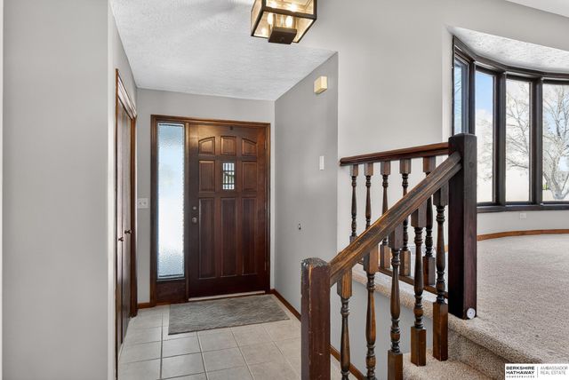 2211 S 166th Street, Omaha, NE 68130