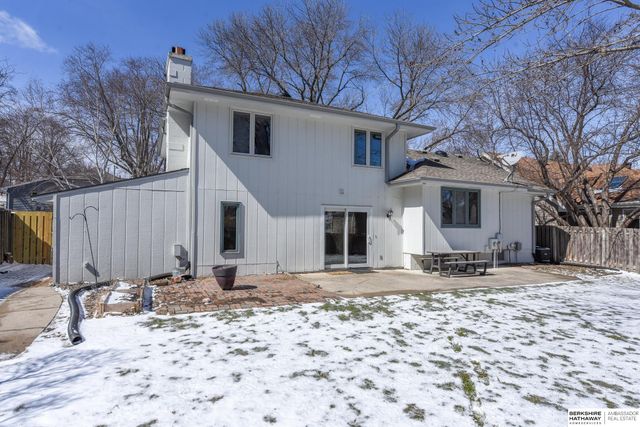 2211 S 166th Street, Omaha, NE 68130