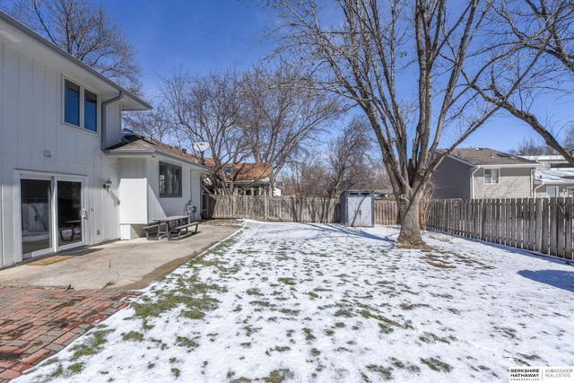 2211 S 166th Street, Omaha, NE 68130