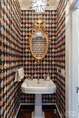 31 Busbee Road, Asheville, NC 28803