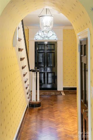 31 Busbee Road, Asheville, NC 28803