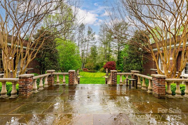 31 Busbee Road, Asheville, NC 28803