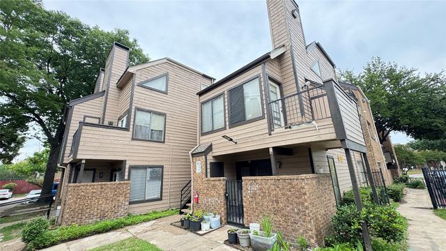 9833 Walnut Street 201, Dallas, TX 75243
