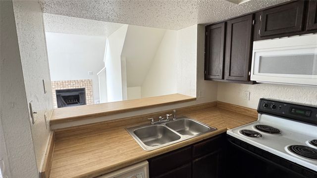 9833 Walnut Street 201, Dallas, TX 75243