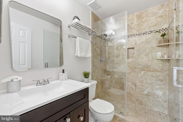 6052 KESTNER CIR, Alexandria, VA 22315