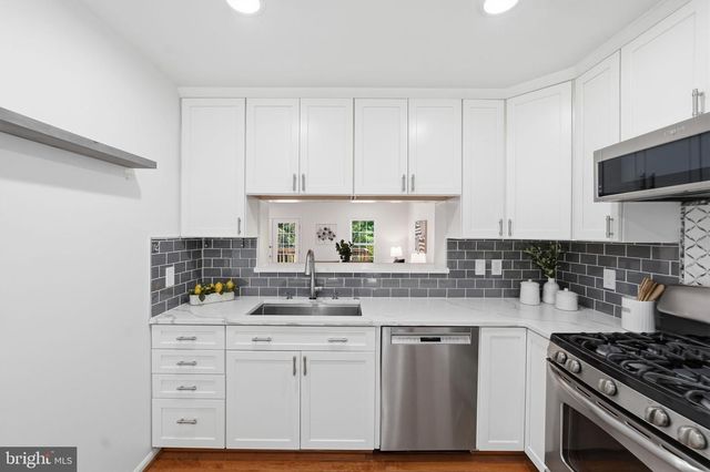 6052 KESTNER CIR, Alexandria, VA 22315