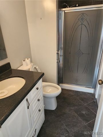 64 Hickory Hill Road, Amherst, NY 14221