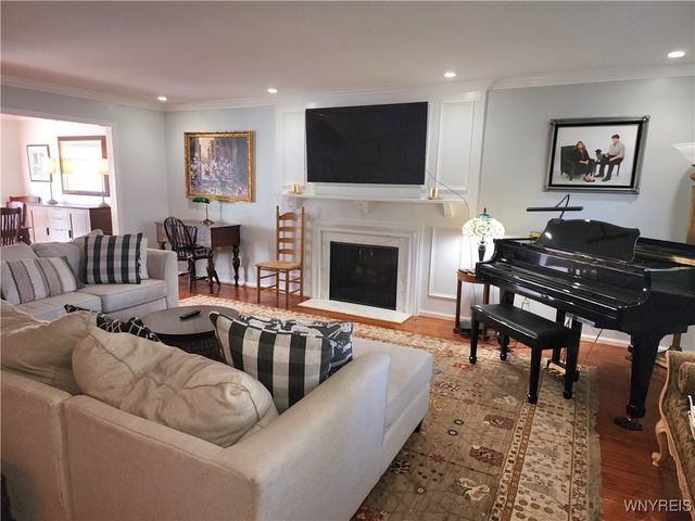 64 Hickory Hill Road, Amherst, NY 14221