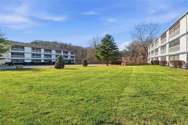 2330 NE 68th Street, Kansas City, MO 64118