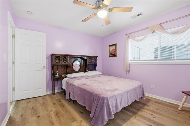 2330 NE 68th Street, Kansas City, MO 64118