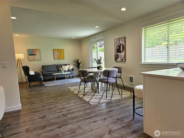 16706 6th Avenue SE, Bothell, WA 98012