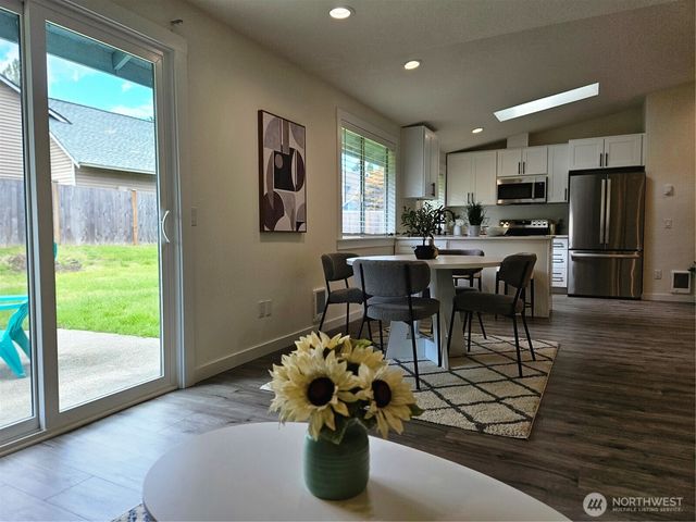 16706 6th Avenue SE, Bothell, WA 98012