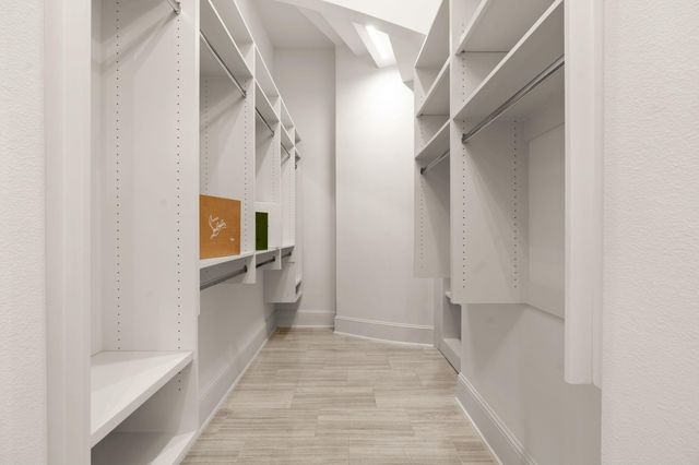 1518 Hillendahl Boulevard, Houston, TX 77055