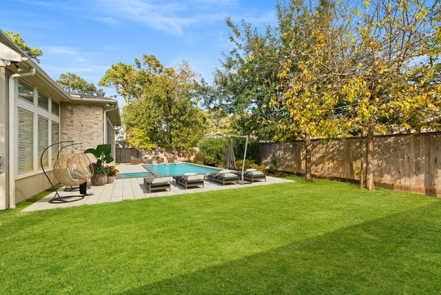 1518 Hillendahl Boulevard, Houston, TX 77055