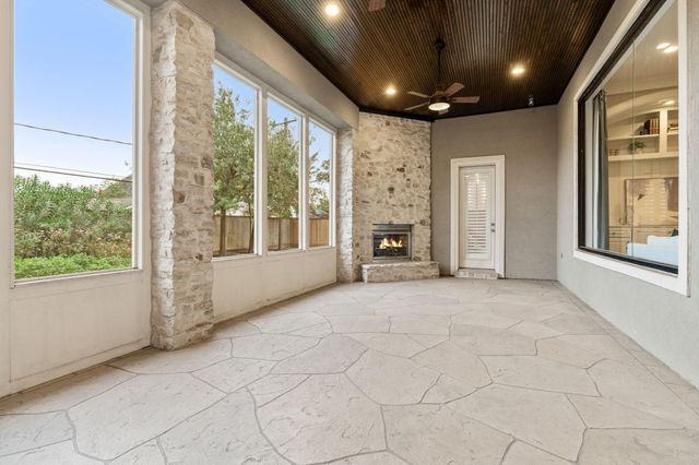 1518 Hillendahl Boulevard, Houston, TX 77055