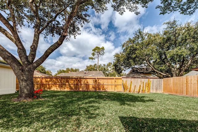 3502 Rolling Green Lane, Missouri City, TX 77459