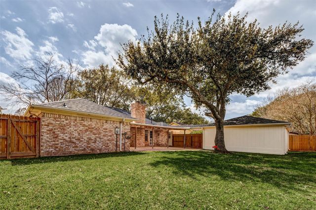 3502 Rolling Green Lane, Missouri City, TX 77459