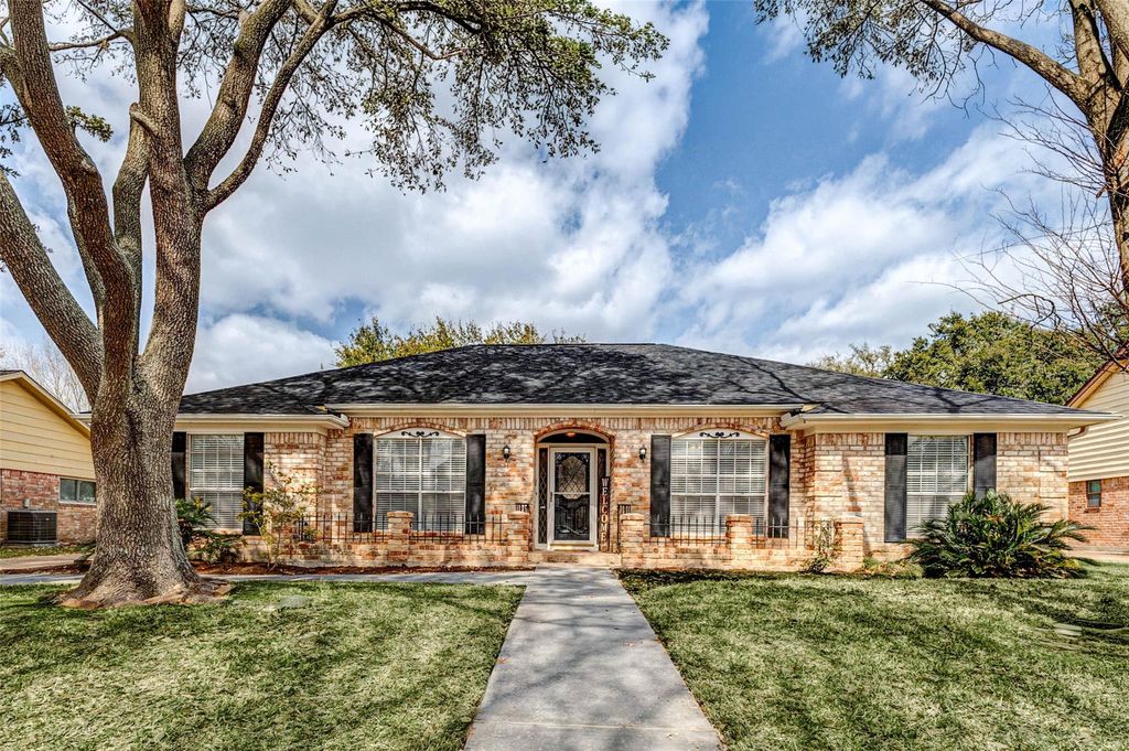 3502 Rolling Green Lane, Missouri City, TX 77459