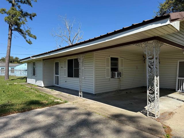 963 Bayou Dularge Rd, Houma, LA 70363