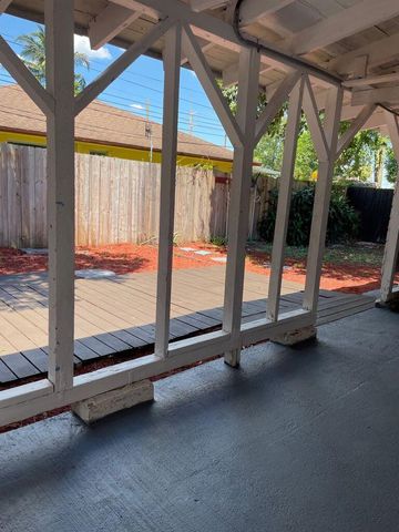645 NE 38th Street A, Oakland Park, FL 33334