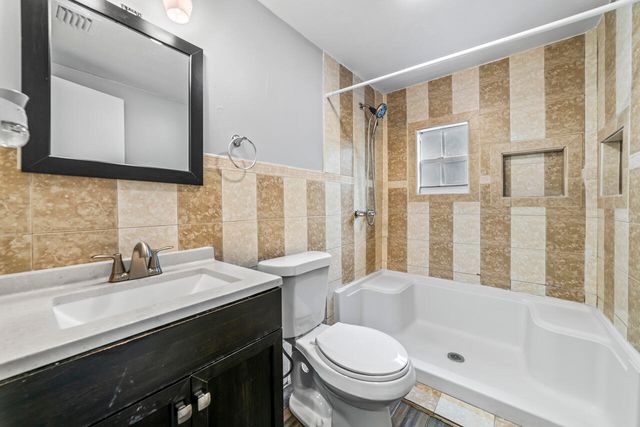 645 NE 38th Street A, Oakland Park, FL 33334