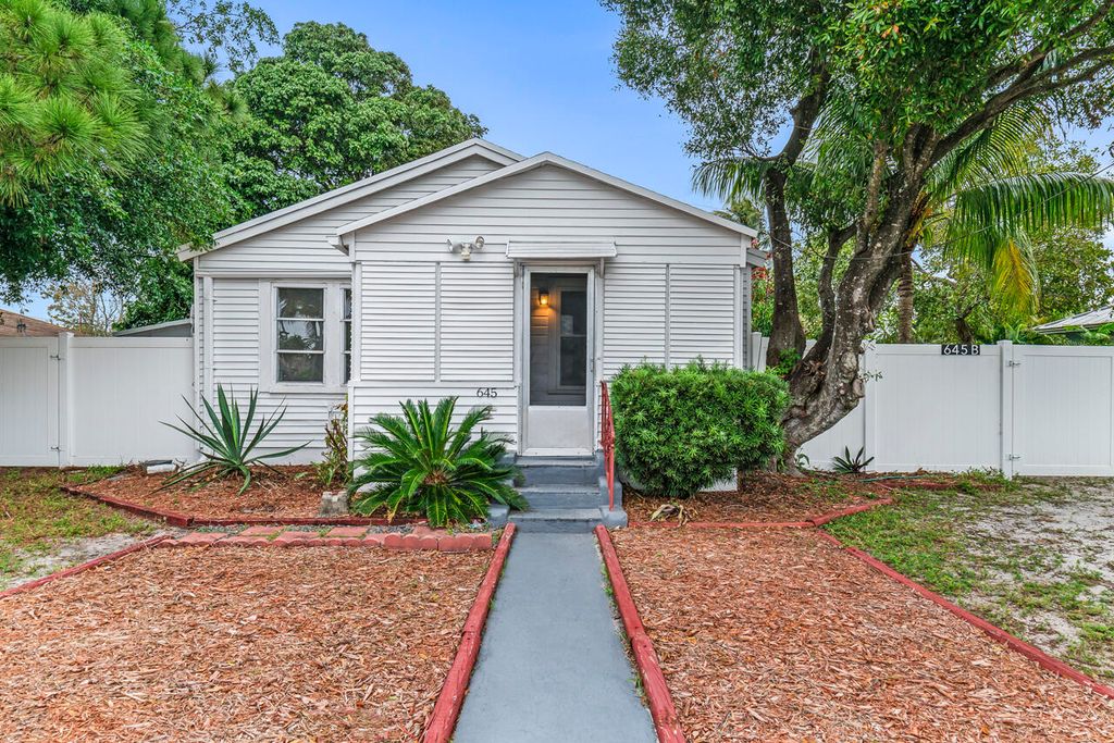 645 NE 38th Street A, Oakland Park, FL 33334