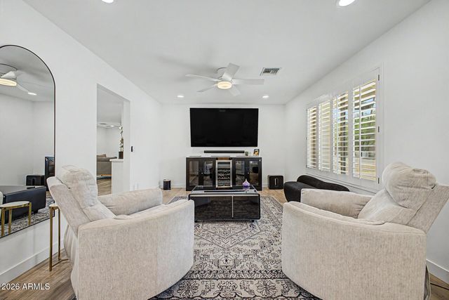 5040 E SUNNYSIDE Drive, Scottsdale, AZ 85254