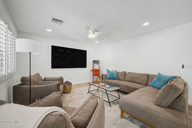 5040 E SUNNYSIDE Drive, Scottsdale, AZ 85254
