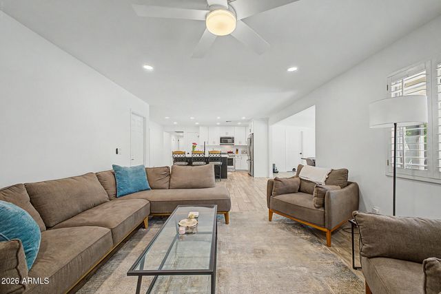 5040 E SUNNYSIDE Drive, Scottsdale, AZ 85254