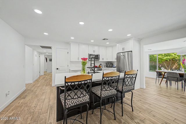 5040 E SUNNYSIDE Drive, Scottsdale, AZ 85254