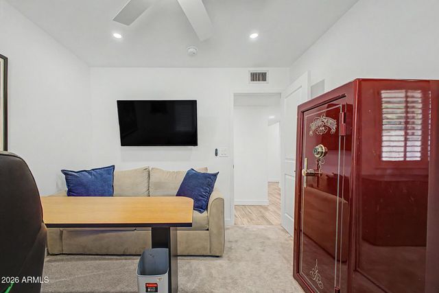 5040 E SUNNYSIDE Drive, Scottsdale, AZ 85254