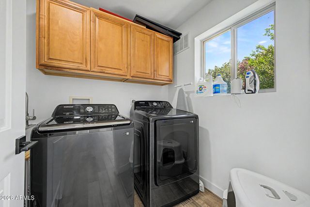 5040 E SUNNYSIDE Drive, Scottsdale, AZ 85254