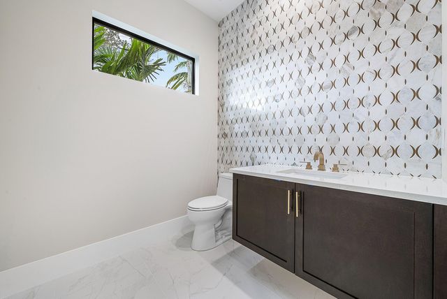 9109 Coral Isles Circle, Palm Beach Gardens, FL 33412