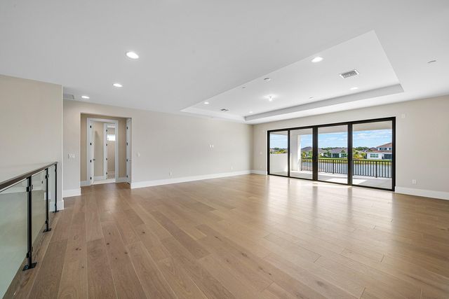 9109 Coral Isles Circle, Palm Beach Gardens, FL 33412