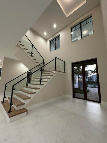 9109 Coral Isles Circle, Palm Beach Gardens, FL 33412