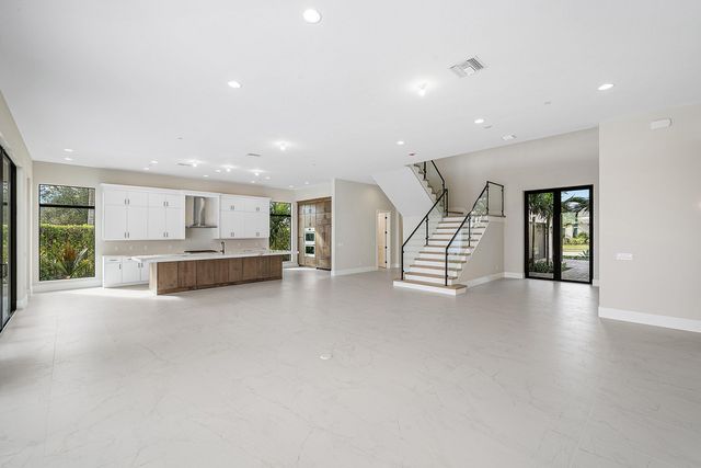 9109 Coral Isles Circle, Palm Beach Gardens, FL 33412