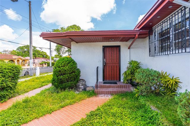 1841 SW 29th Ave B, Miami, FL 33145