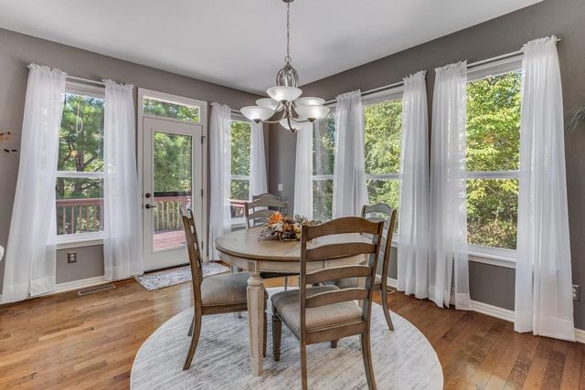27 Glenbrook Lane, Bella Vista, AR 72715