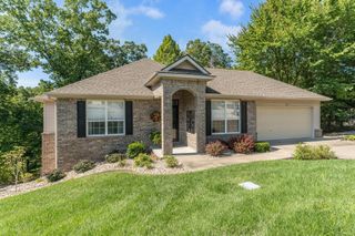 27 Glenbrook Lane, Bella Vista, AR 72715