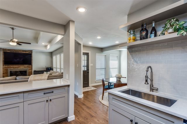 3127 Honeydew Drive, Carrollton, TX 75007