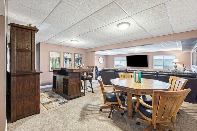 4118 146th Street, Urbandale, IA 50323