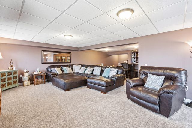 4118 146th Street, Urbandale, IA 50323