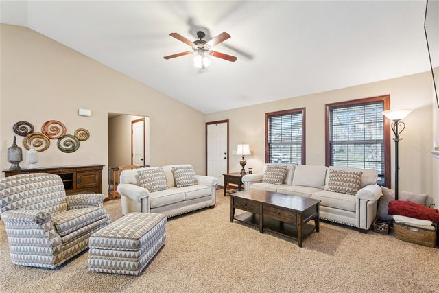 4118 146th Street, Urbandale, IA 50323