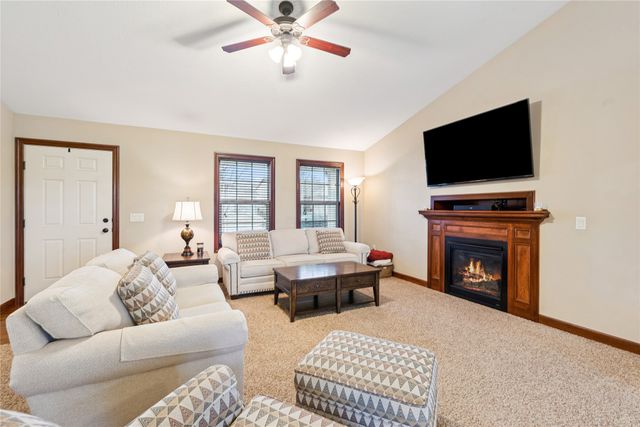 4118 146th Street, Urbandale, IA 50323