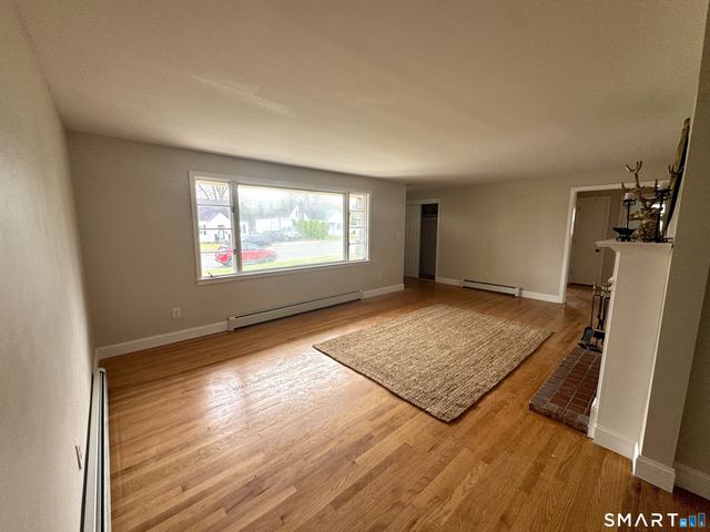 677 Middle Turnpike West, Manchester, CT 06040