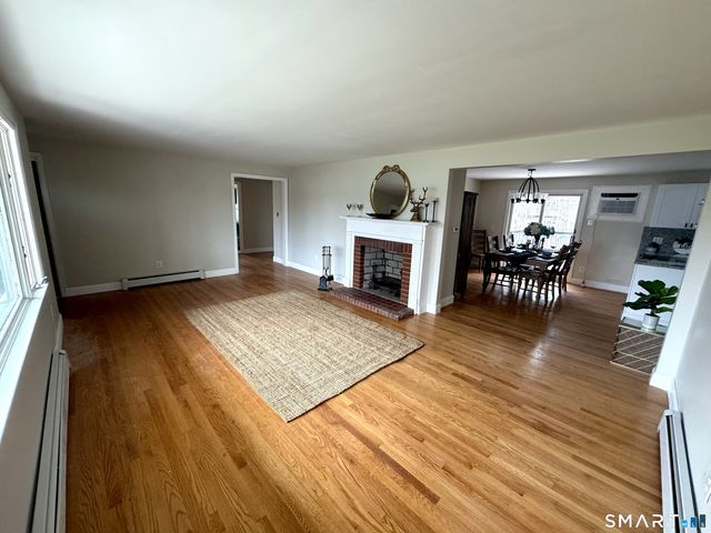 677 Middle Turnpike West, Manchester, CT 06040