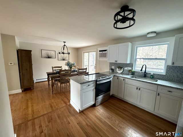 677 Middle Turnpike West, Manchester, CT 06040