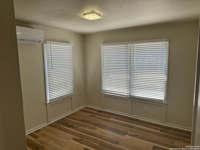 922 McIlvaine Apt 2, San Antonio, TX 78201