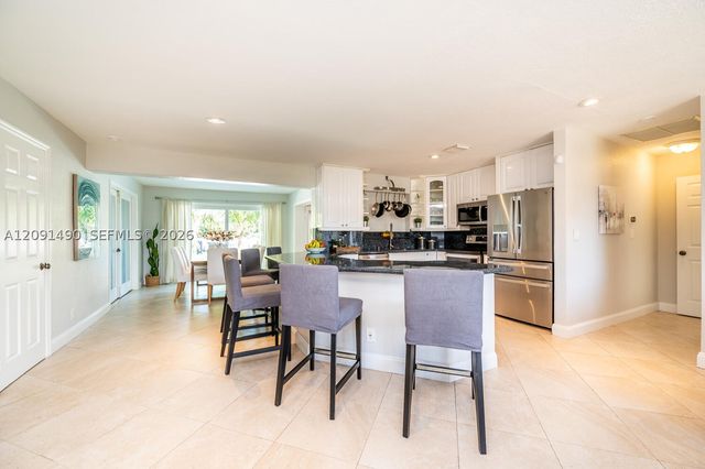 1841 SE 6th St, Pompano Beach, FL 33060